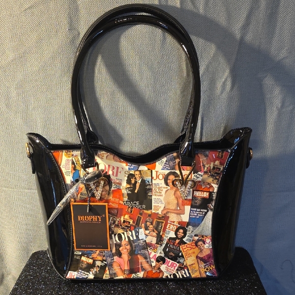 Handbags - Multicolor Magazine Print Women's Bag